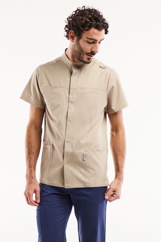 Medische herenblouse Noah – Stretch & ultrazacht - Zand