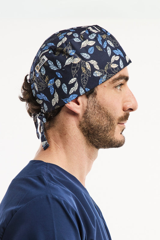 Medische muts – Marineblauw met bladerprint – Kort haar