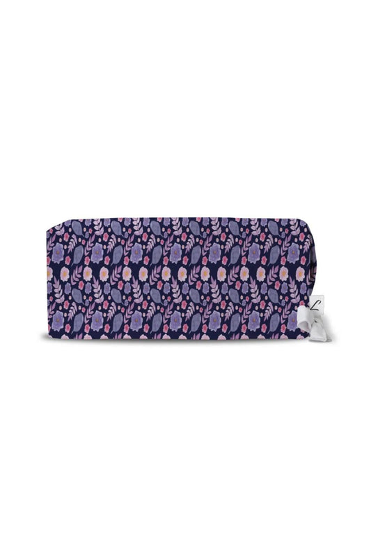 Pennenzak met paarse en roze bloemenprint uit de Art-collectie medische muts van Aelin