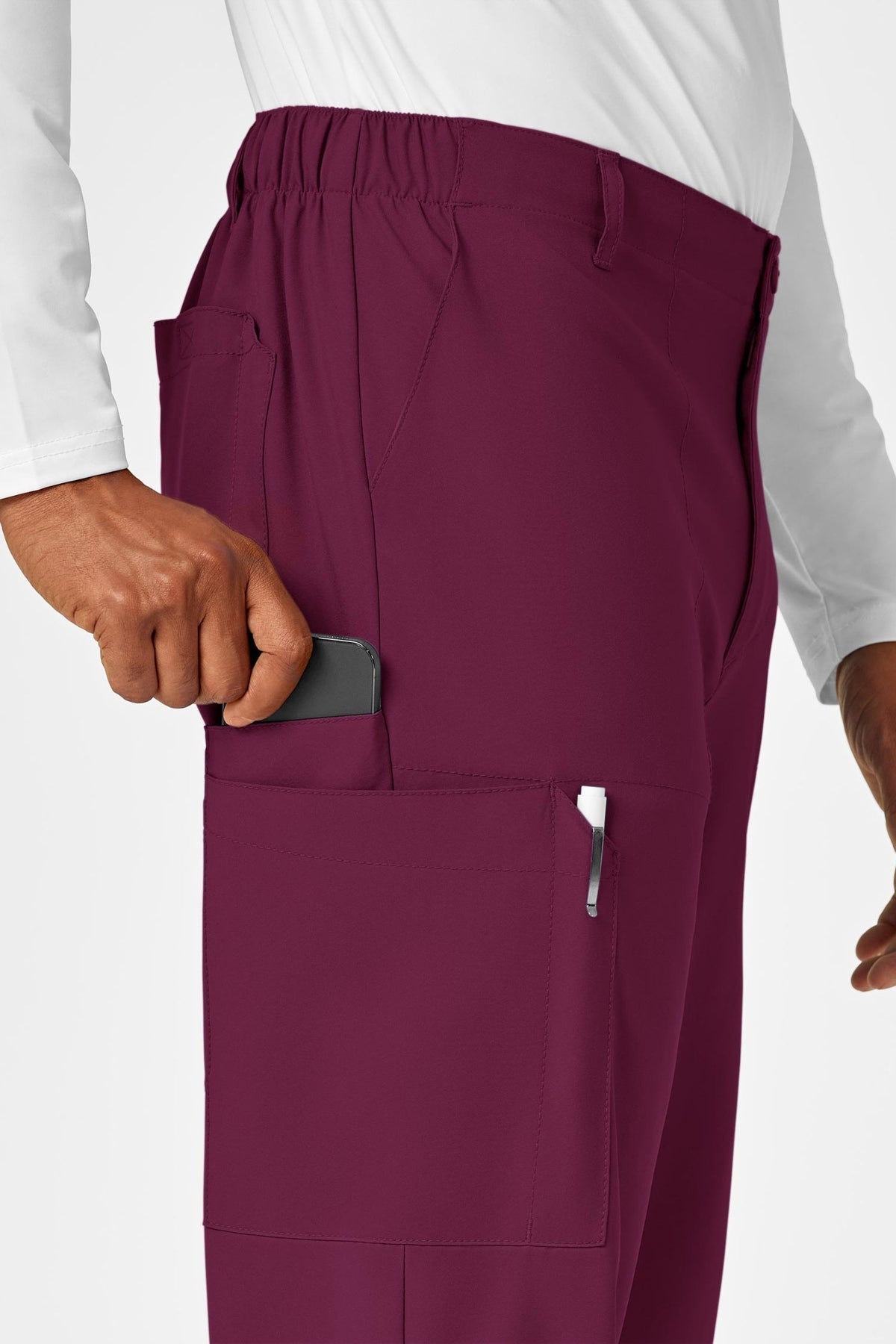 Bordeaux medische broek met zijzakken voor een complete medische set